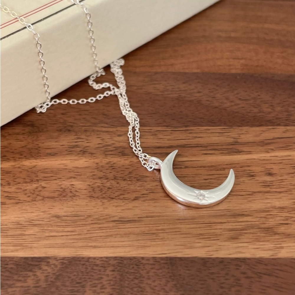 Just in💕 NEW Boho Silver Crescent Moon Dainty Necklace S925 with Rhinestone